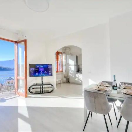 Apartment With View Lake Maggiore/Laveno Mombello Exterior photo